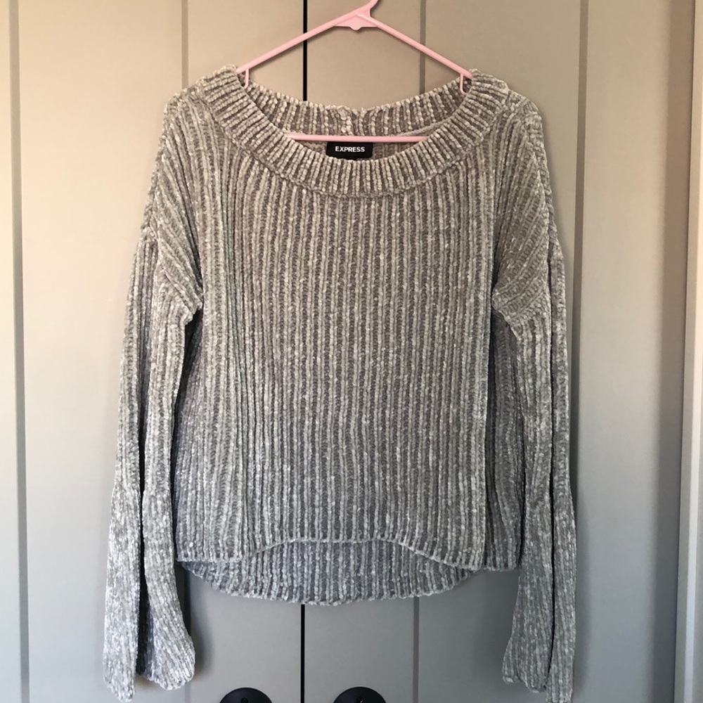 gray sweater